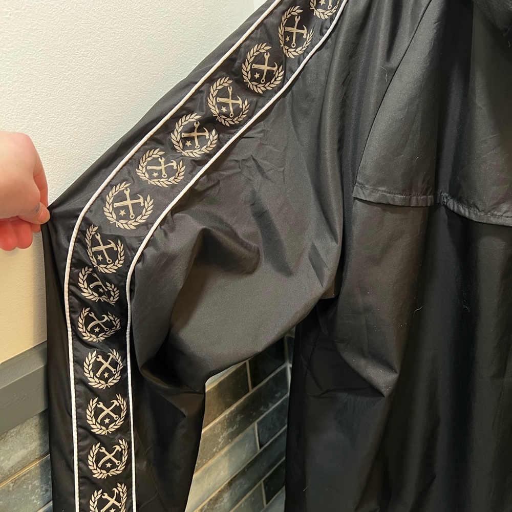 DIXXON Black Hooded Windbreaker with Crest Logo - Picture 4 of 7